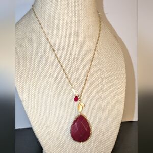 Unknow Stone Gold and Red Pendant Necklace 16-18"